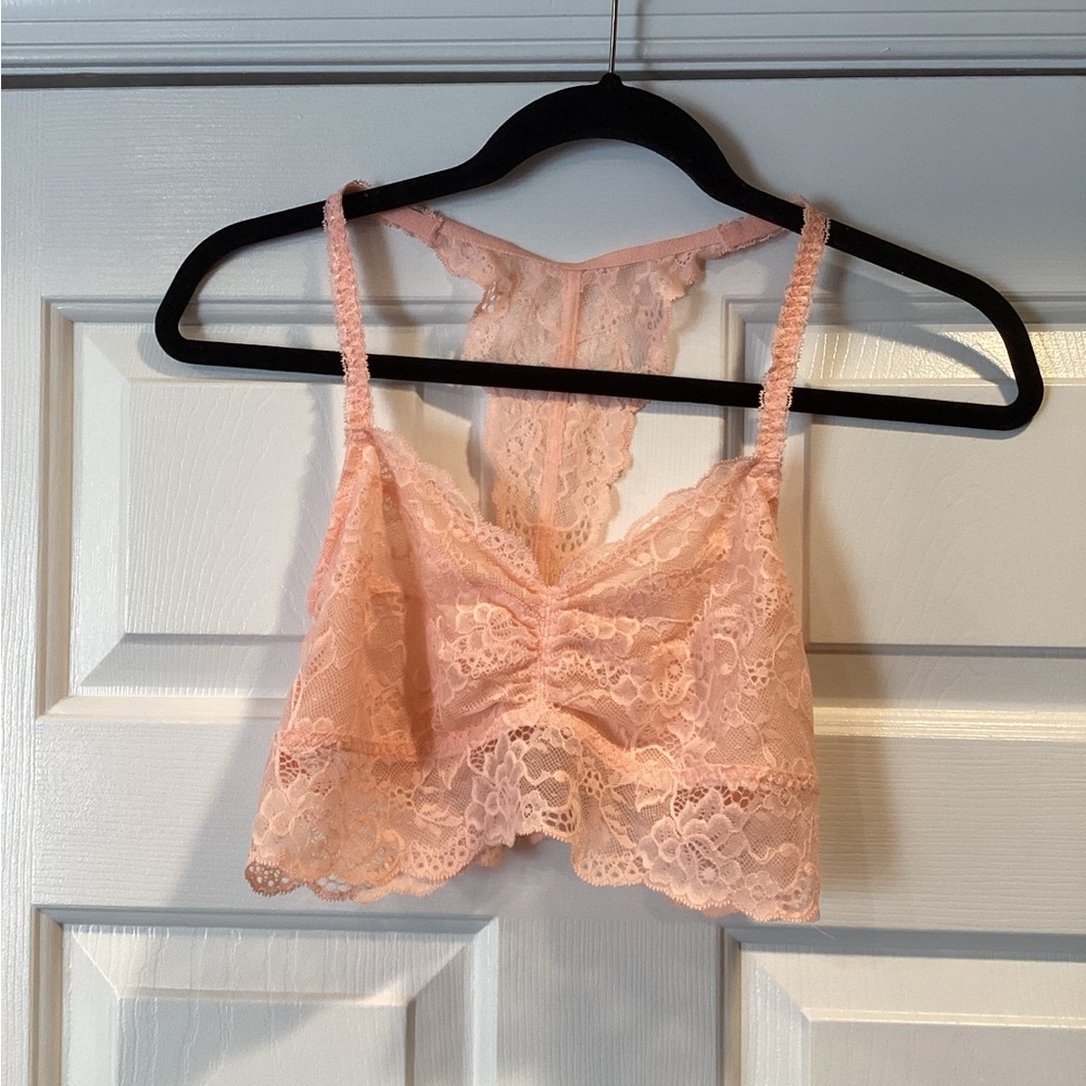 PINK Victoria's Secret NEW WITH TAGS Lace Bandeau in Peach